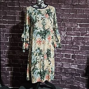 Myth Floral Ruffle Tiered Sleeve Bohemian Floral Dress size Large